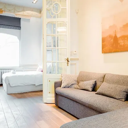 Heirloom - The House Of Trade Apartment